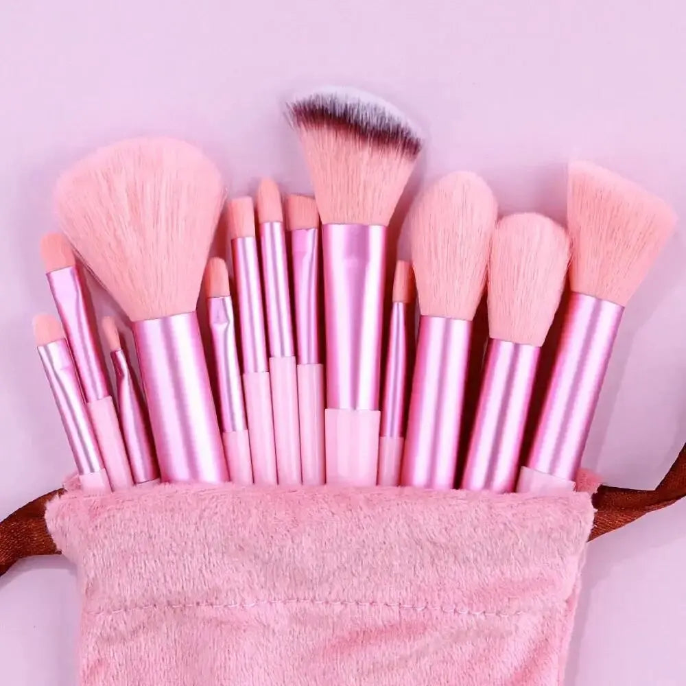 Professional soft and fluffy makeup brushes set cosmetics
