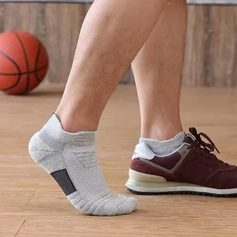 1/3 Pairs of Breathable and Deodorant Non-Slip Socks